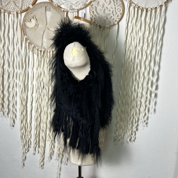 Subtle Luxury Rabbit Fur Vest Size XS/S - Picture 4 of 11